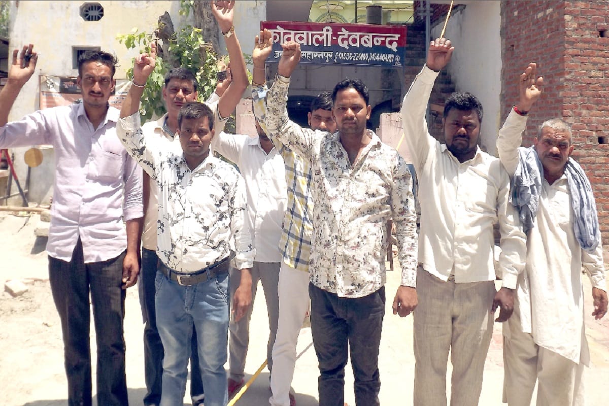 Hindutva leaders ruckus against Gokashi in Deoband at Saharanpur