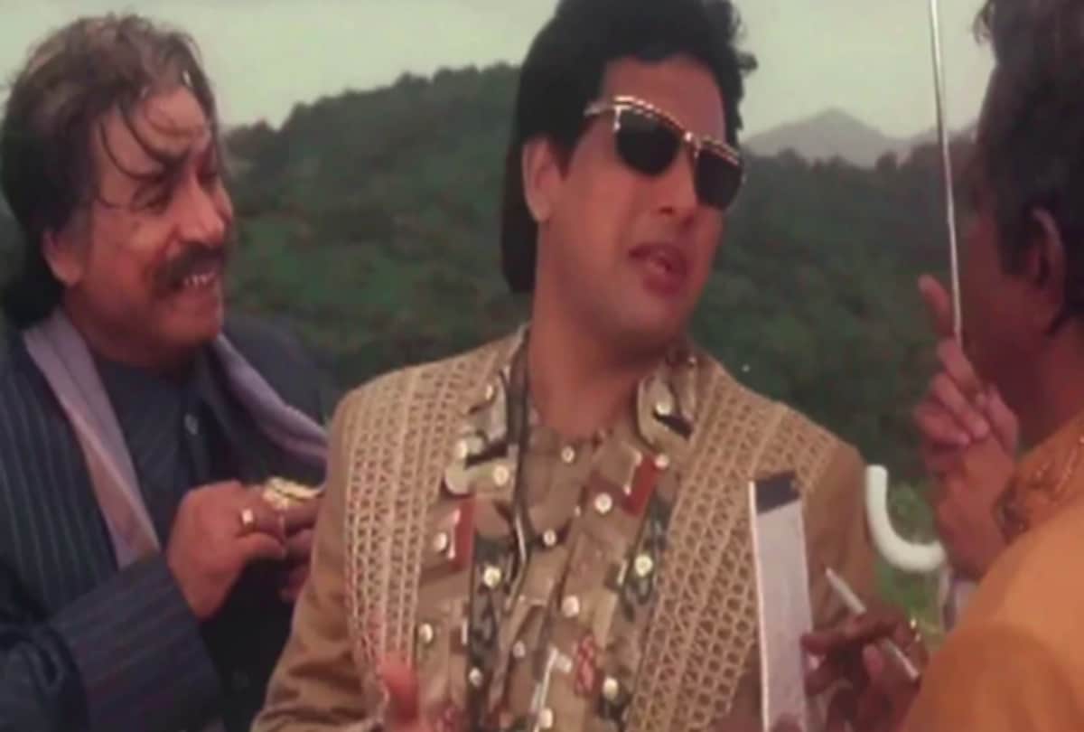 Paresh Rawal will play kader khan role in coolie no 1 remake with Varun Dhawan and Sara Ali Khan