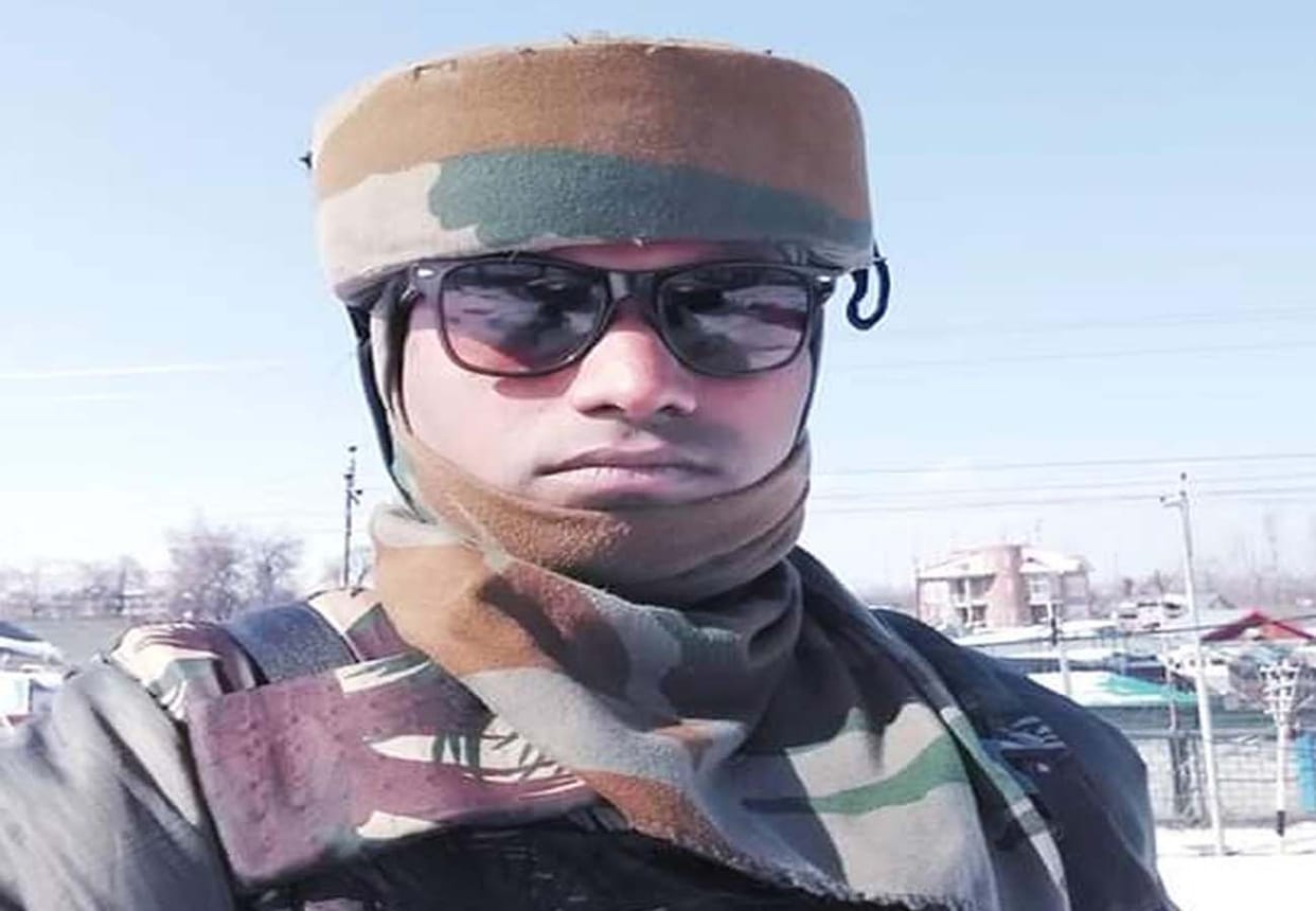 CRPF jawan ramkishore dies in Pulwama in accident