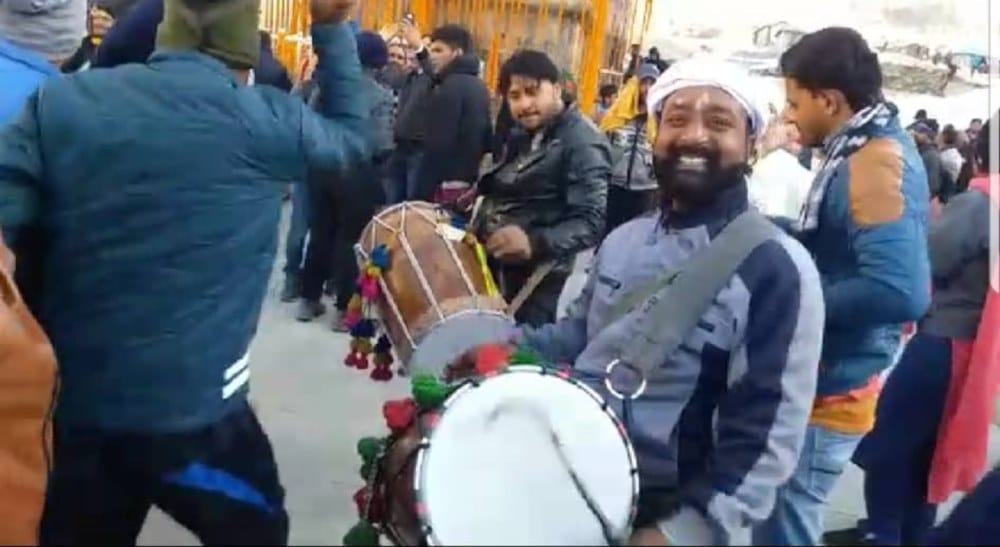 kedarnath dham door open devotee dance on dhol exclusive photos