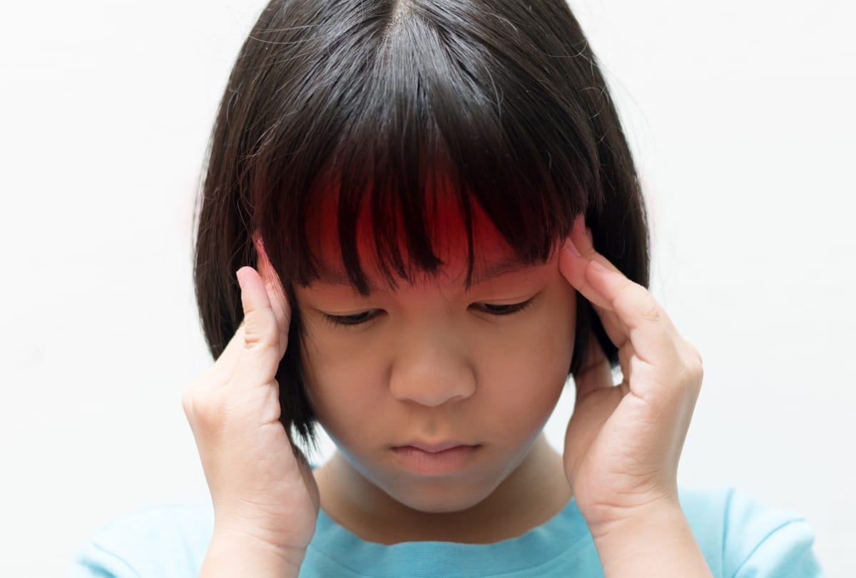 symptom and treatment of meningitis