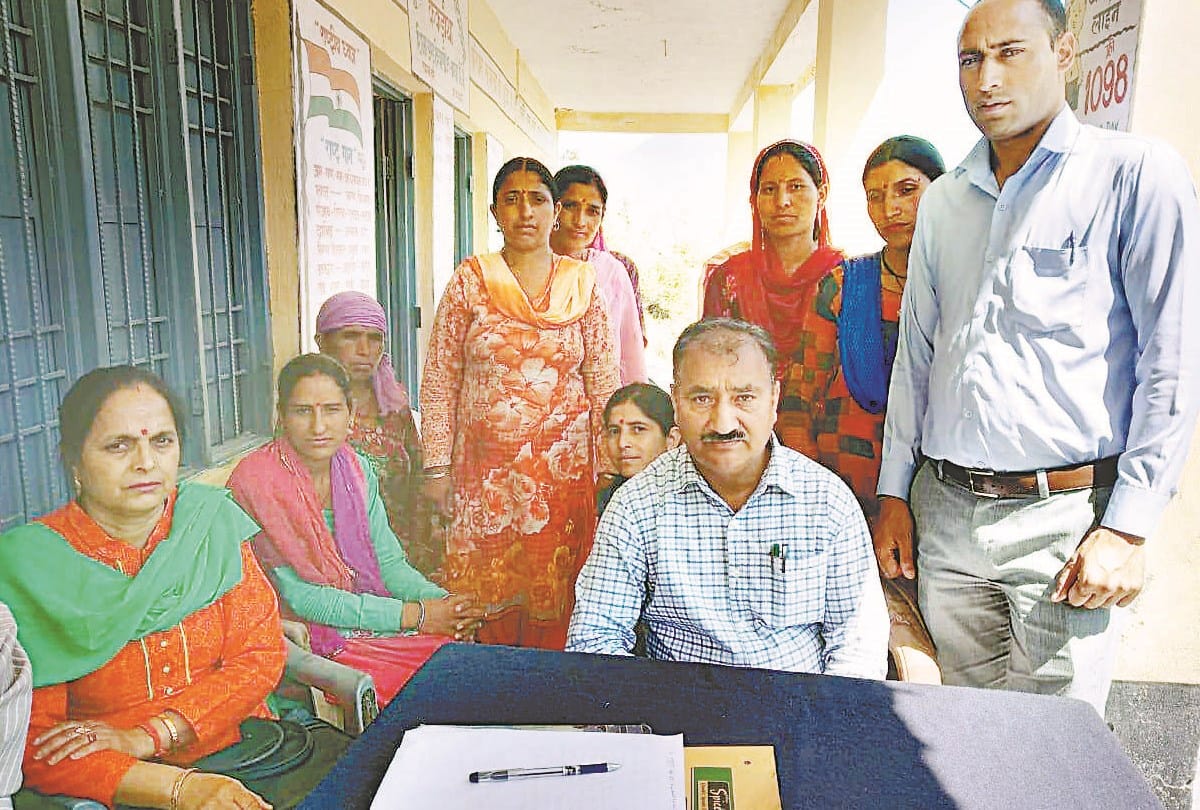 JBT teacher comes drunk to school Chamba Himachal Pradesh