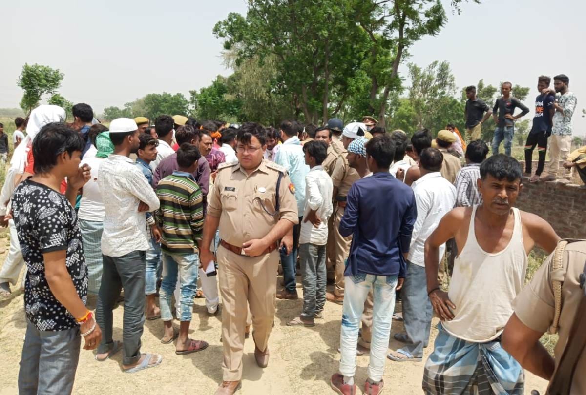 two bike rider shot down property dealer in thakurganj area of lucknow