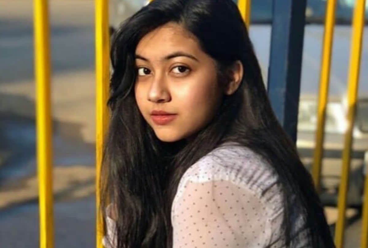 these television young actress charged more than seniors