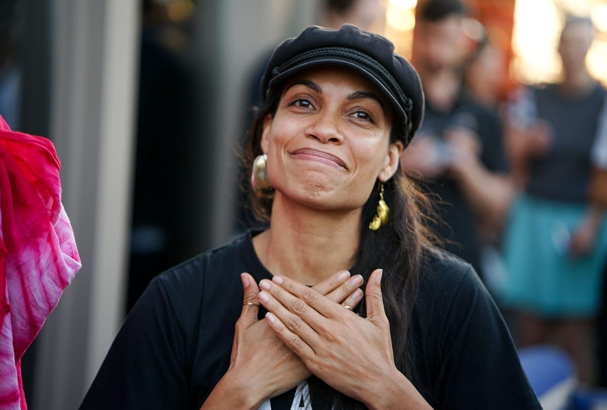 Happy Birthday Rosario Dawson Here are her Hottest look on her birthday