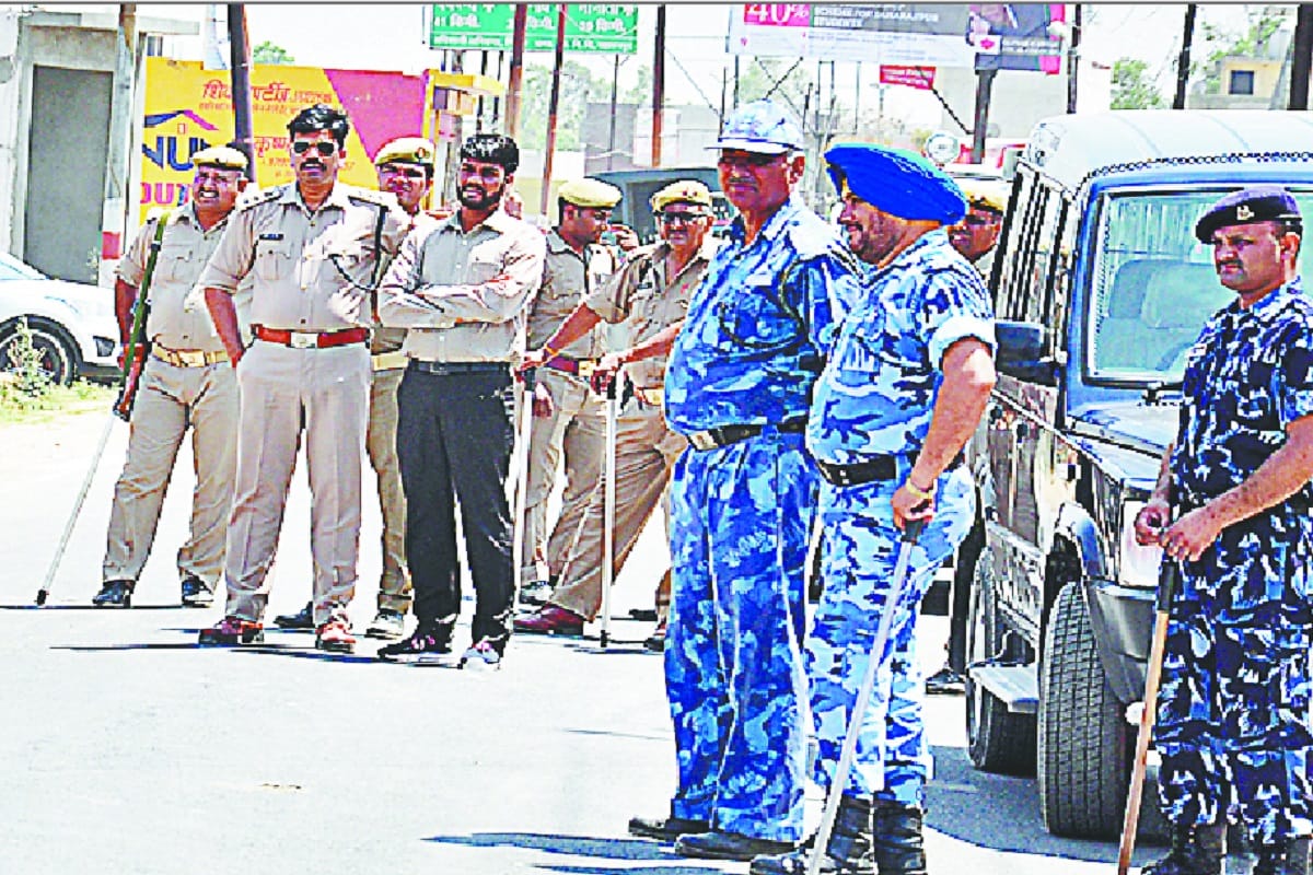 Tribute meeting and Maharana Pratap Jayanti program ended in police security at Saharanpur