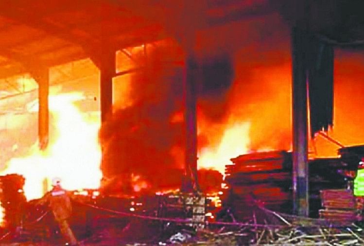 West Bengal: अब मालदा में पटाखे की दुकान में विस्फोट, दो की मौत