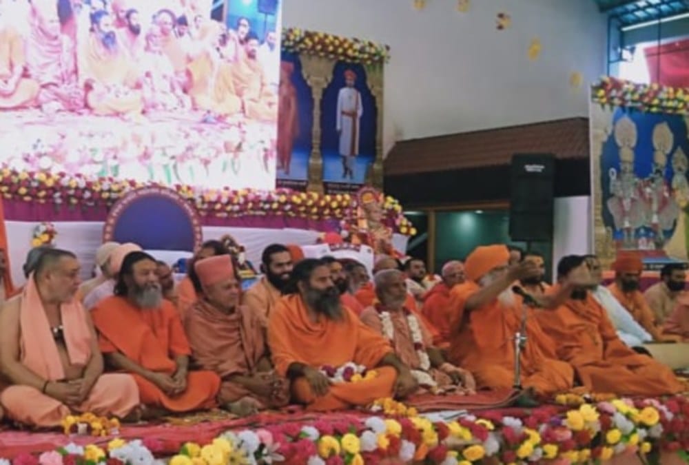 Baba ramdev Angry on supreme court and mediation panel for ram mandir case decision 