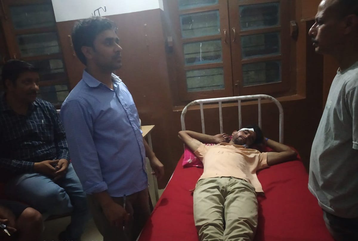 clash between congress and bjp workers in bilaspur