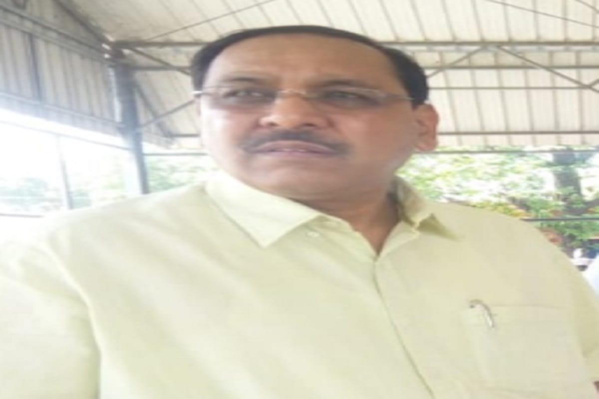 know Why this senior officer imposed a fine on himself