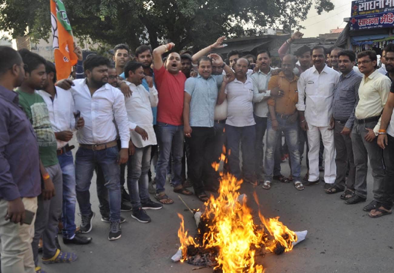 sikh community and bjp angry at sam pitroda's controversial statement on 1984 riots