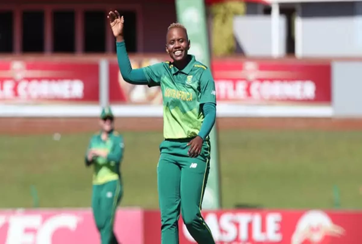 Pakistan women cricket team lost five wickets to score single run, masabata klaas takes hat trick