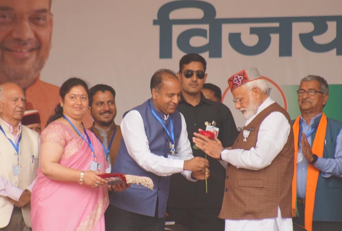 lok sabha election 2019 pm narendra modi ten attacks on congress in Mandi Rally Himachal Pradesh