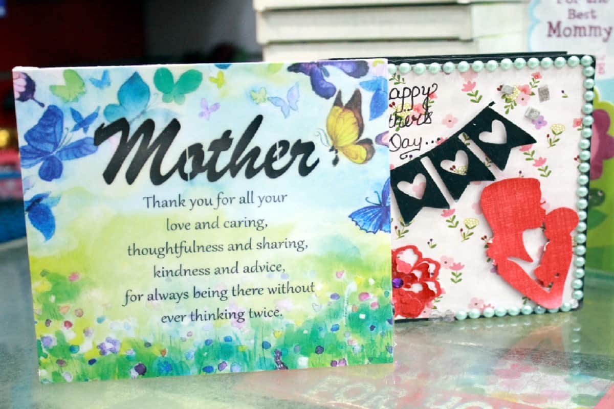 Mothers Day 2019: Gifts have arrived in the Meerut market for Mother's Day