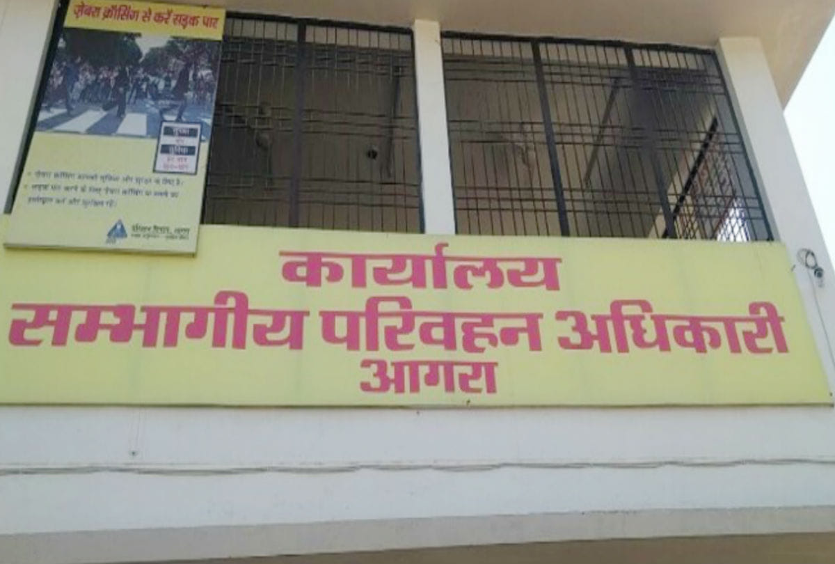 violation of traffic rules by designer number plates in agra