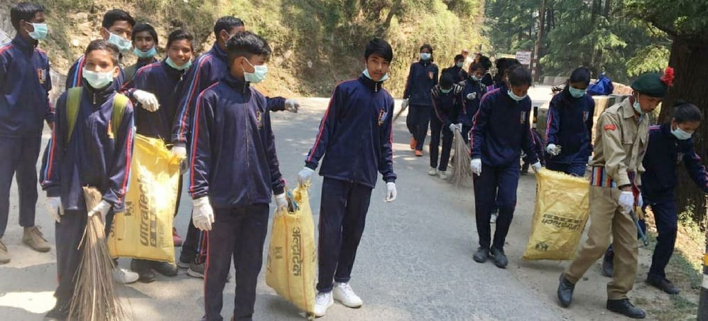 Cleaning up from Manotola to Koteeshwar embankment