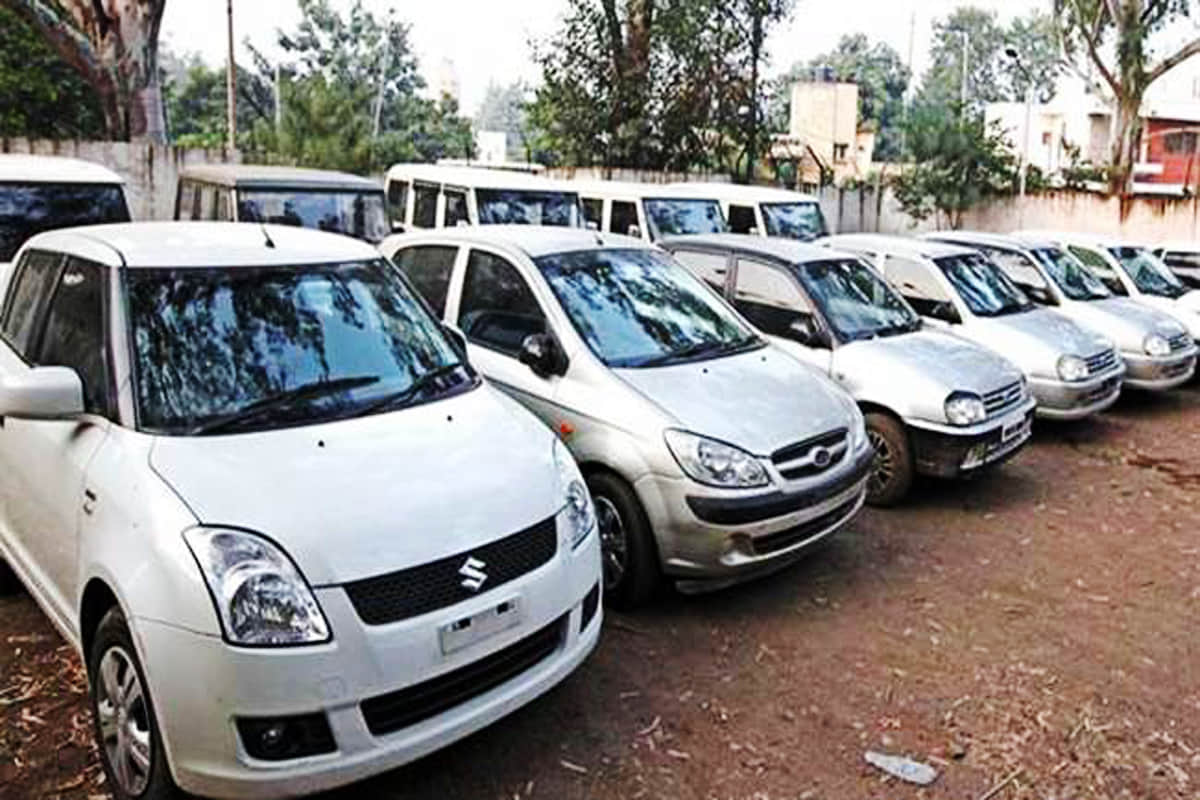 Buy best used car under 1 lakh rupees in India