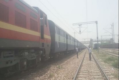 Holi 2023: यात्रियों के लिए राहत भरी खबर, तीन माह बाद आज से होगा देहरादून- वाराणसी जनता एक्सप्रेस का संचालन जनता एक्सप्रेस