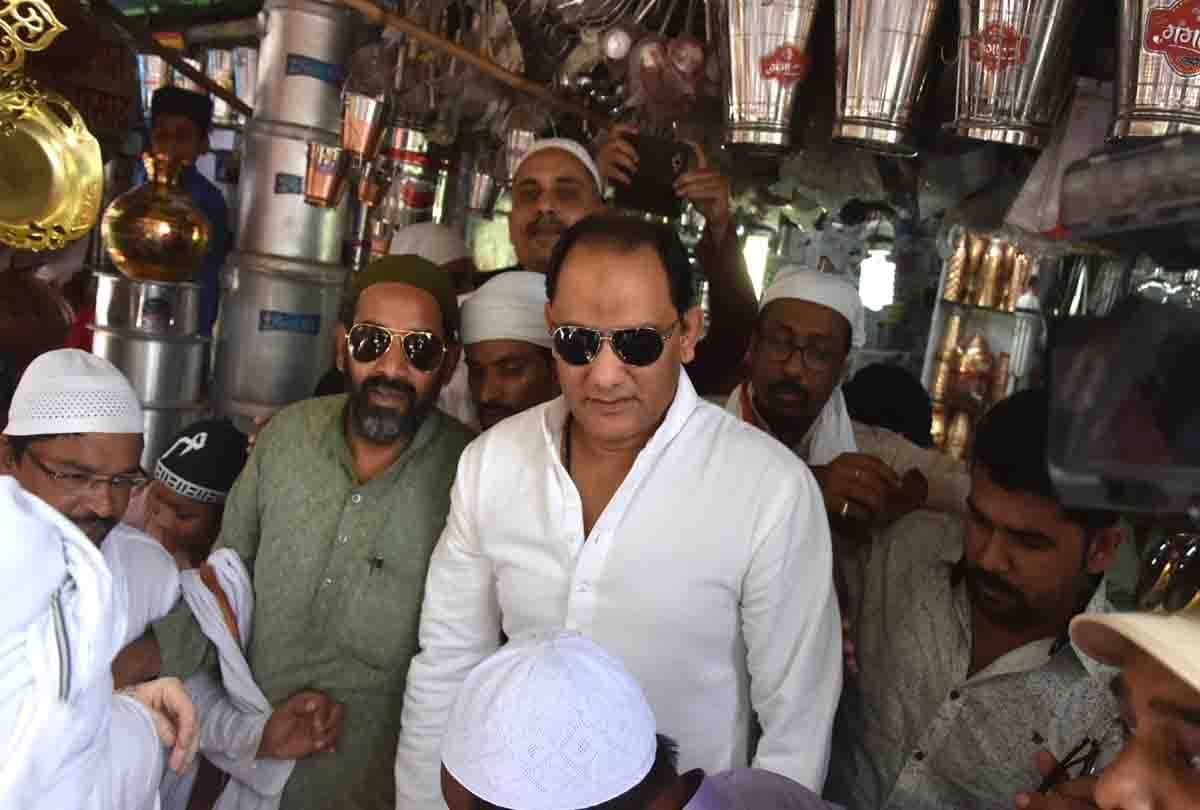 Priyanka Gandhi's call to Rajiv Shukla and Azharuddin hospital