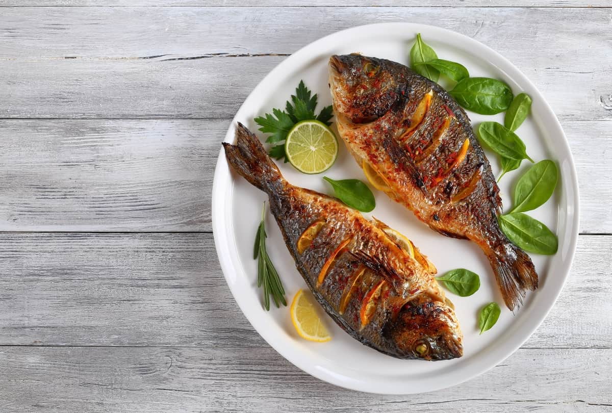 no sunscreen can also protect your skin in heat use healthy food in diet