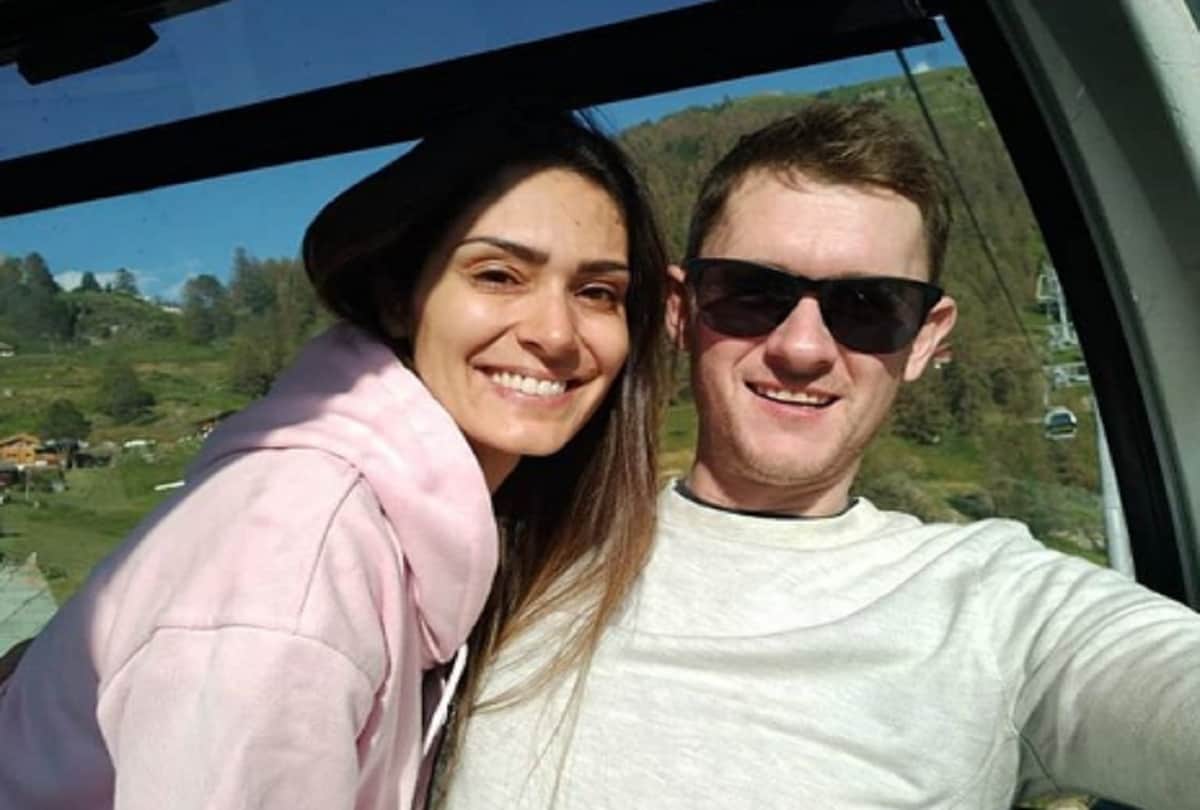 film desi boyz actress Bruna Abdullah will gave Birth her first baby by Water Birth Delivery
