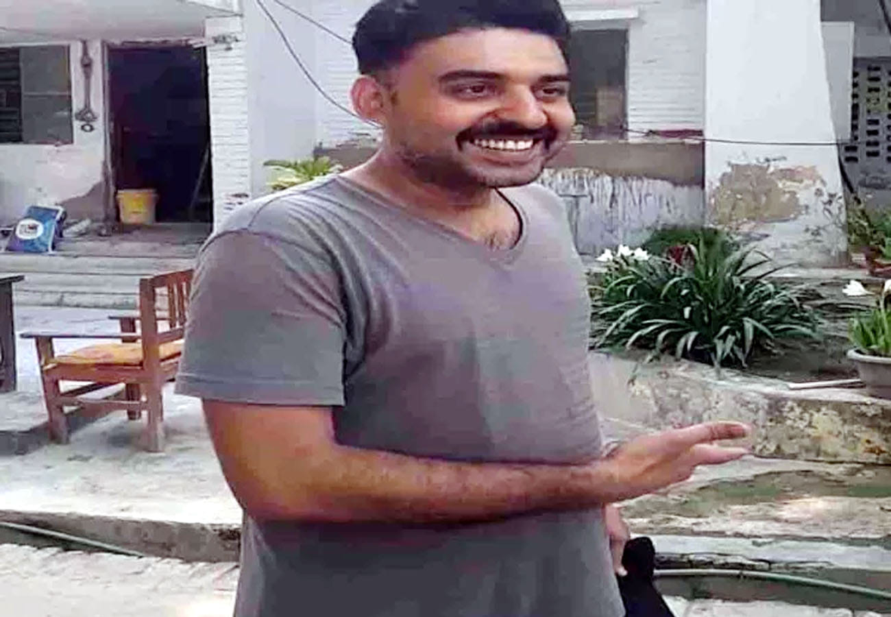 story of Pakistani citizen waqas who arrested in Kanpur in 2009