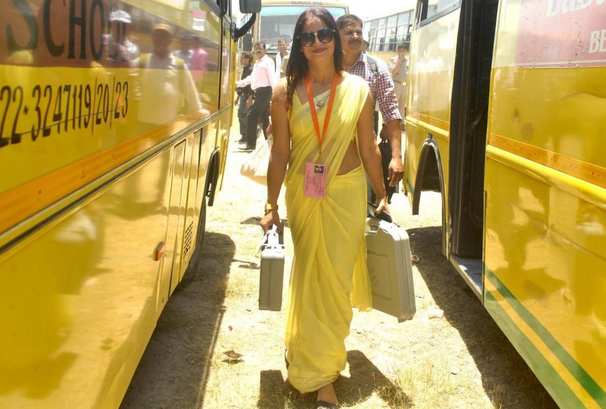 lok sabha elections 2019 know who is mystery poll officer in yellow saree going viral