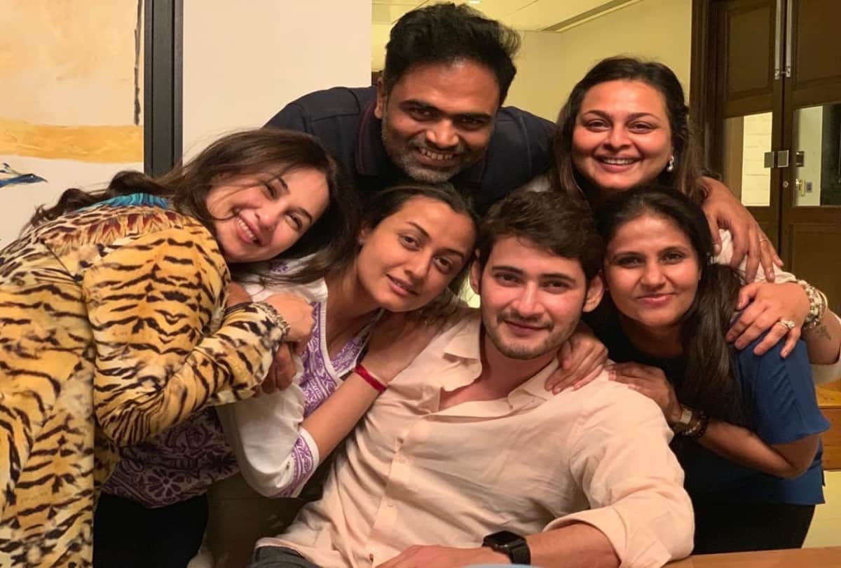 Namrata Shirodkar reply to troller after troll of without make up photo