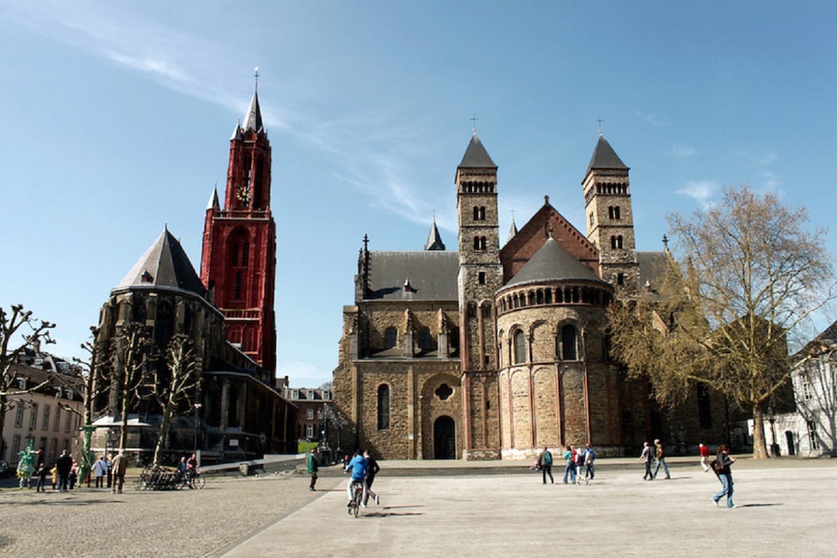 Netherlands will stop promotion of Tourism to to prevent growing numbers of tourists