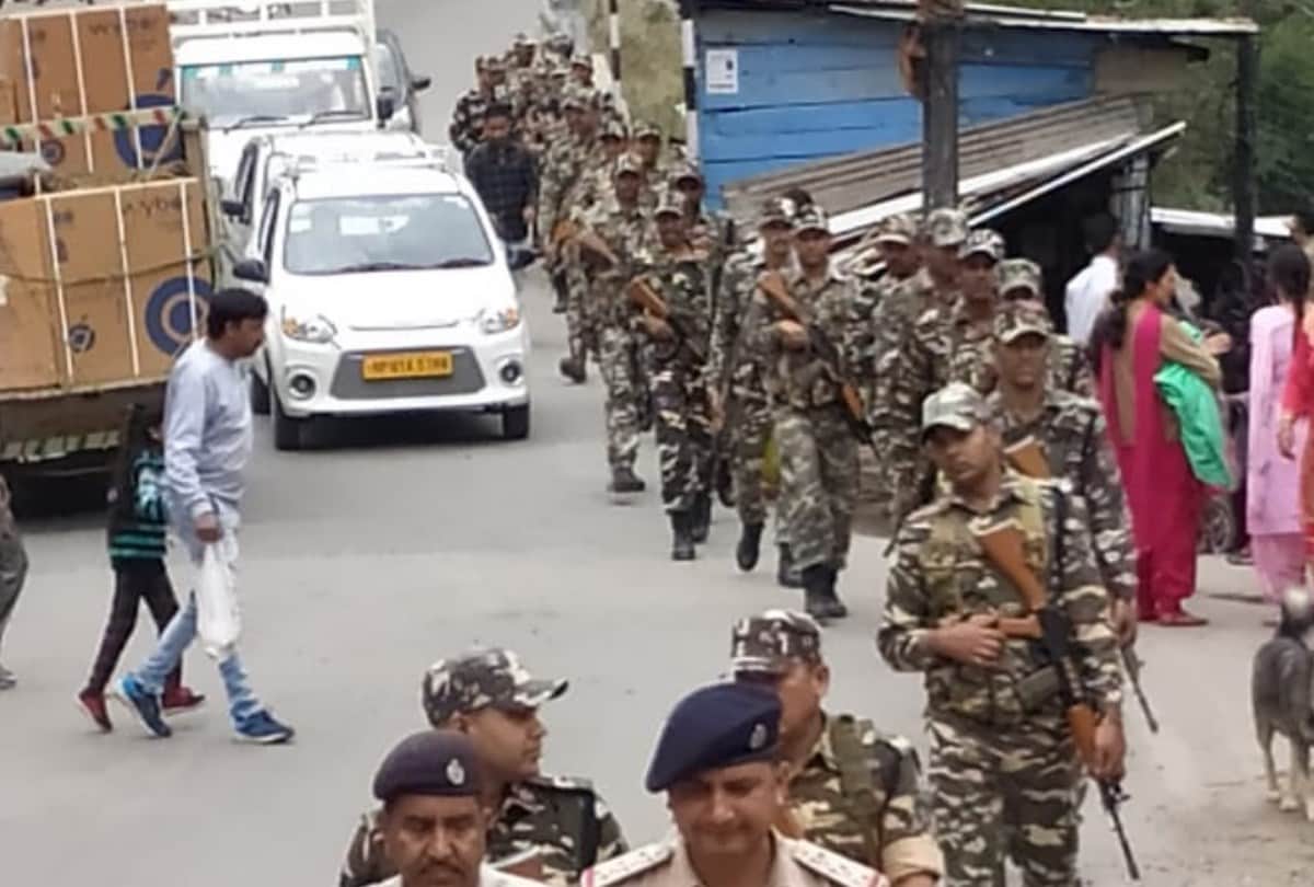 Lok Sabha Election 2019 Sashastra Seema Bal Jawans Flag March in Kullu Himachal Pradesh