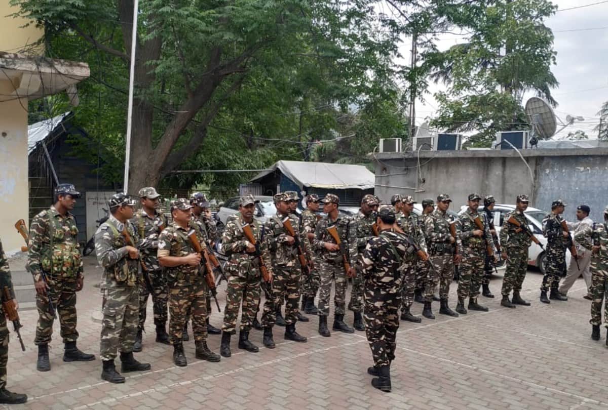 Lok Sabha Election 2019 Sashastra Seema Bal Jawans Flag March in Kullu Himachal Pradesh