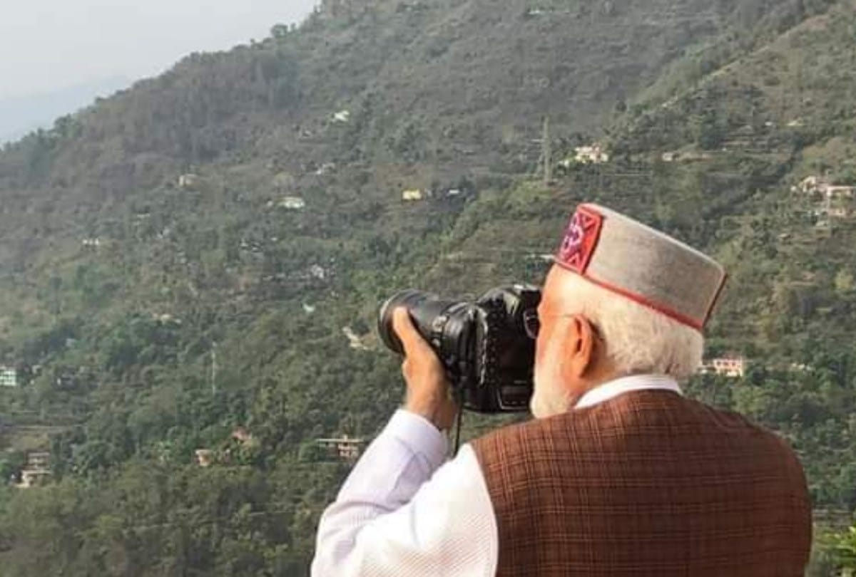 PM narendra Modi Viral Pictures of photography in Mandi Himachal Pradesh