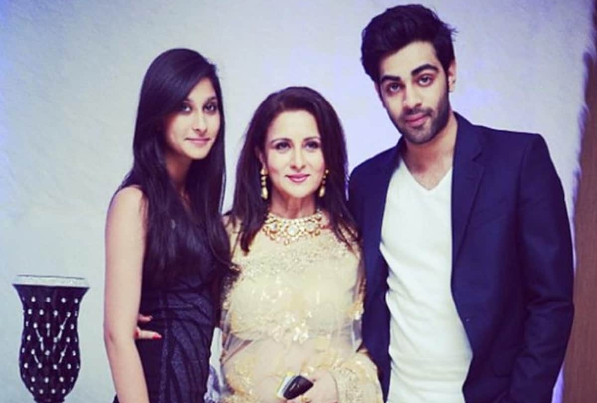 Single Mothers of Bollywood: Amrita Singh, Neena Gupta, Sushmita Sen, Poonam Dhillon, Neena Gupta, Karishma Kapoor