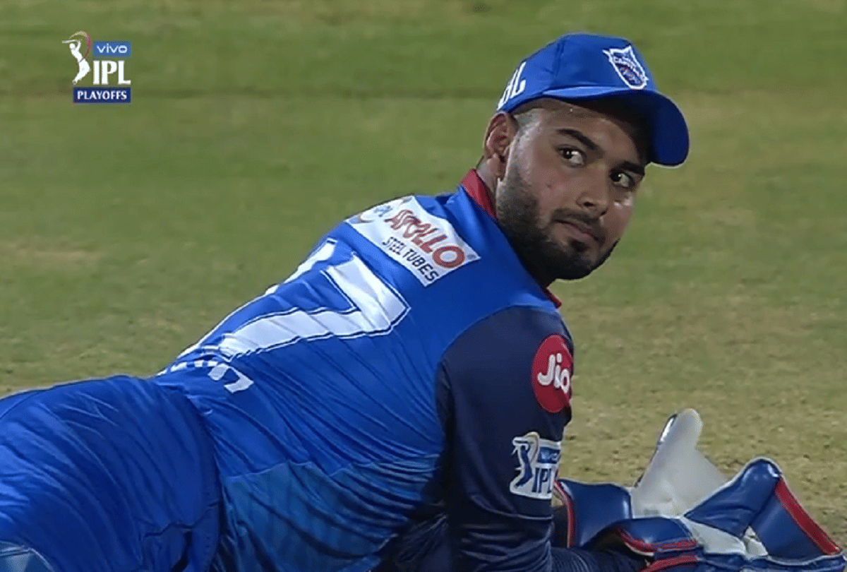 Faf du plessis and Shane watson survives in 1st over against Delhi capitals IPL 2019 qualifier