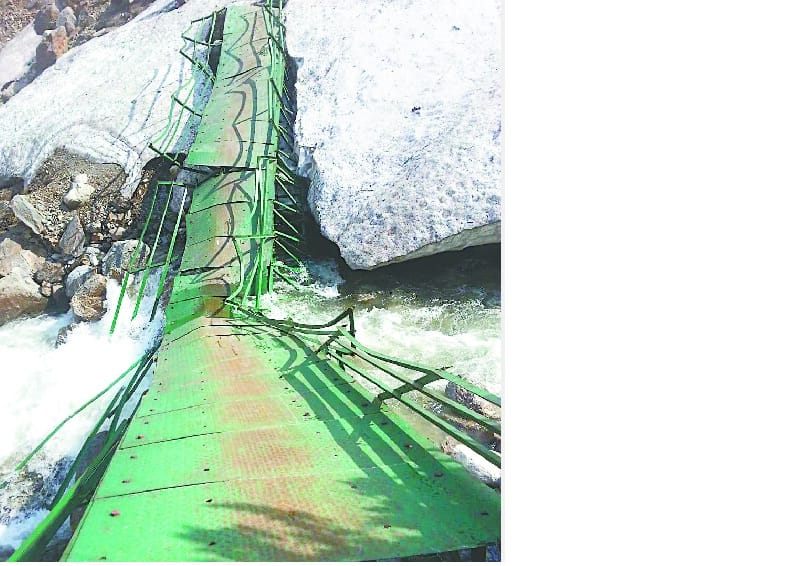 Destruction of Mala Johar to destroy Laska carriage bridge