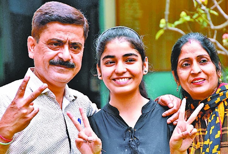 Ludhiana sarbjot got 98.89 Percent marks in pseb 12th class rsult