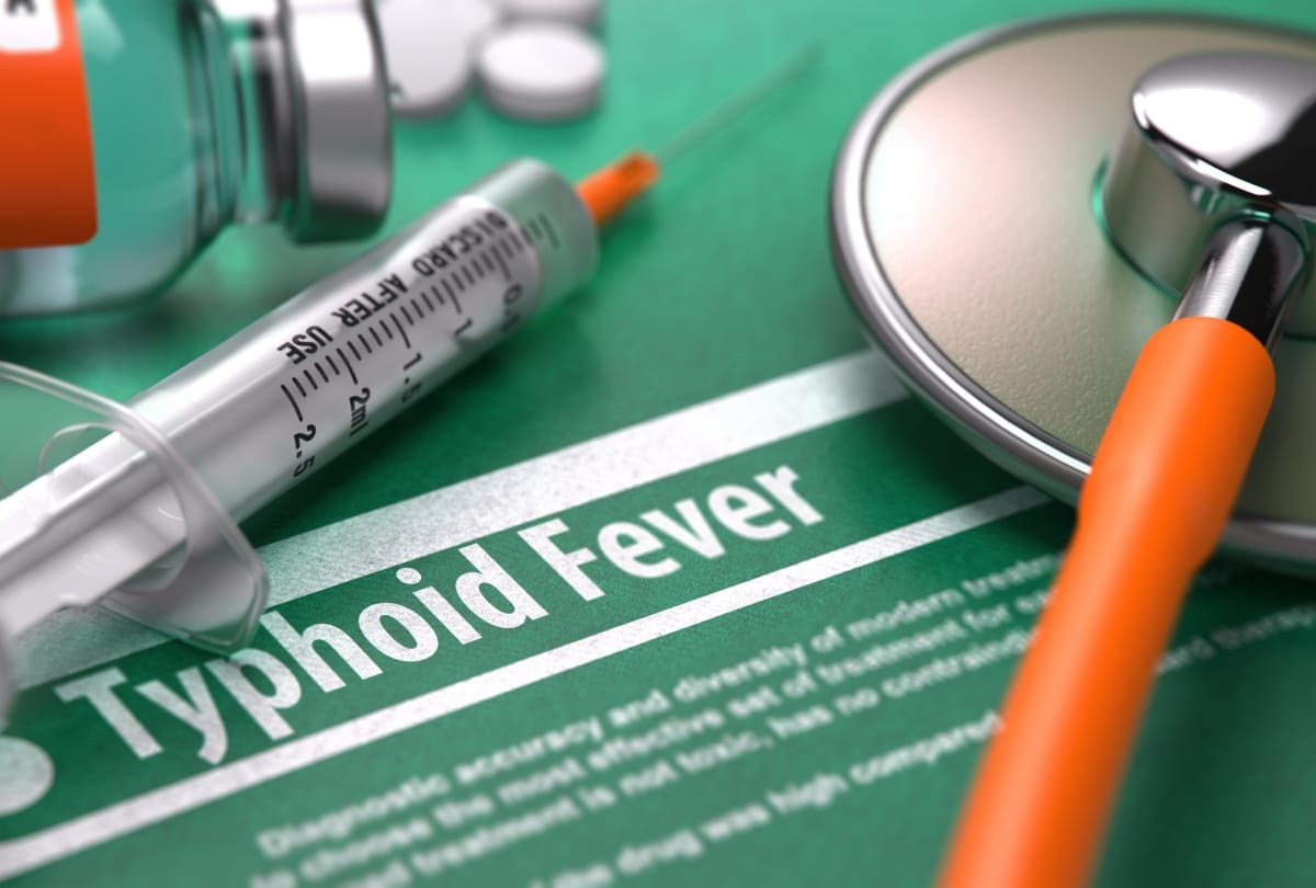 typhoid fever diagnosis know symptoms treatment and vaccines