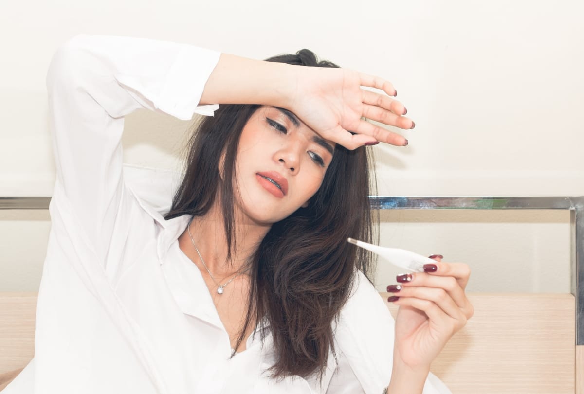 typhoid fever diagnosis know symptoms treatment and vaccines