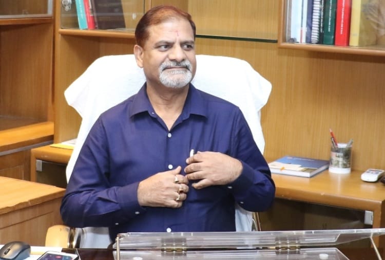 Punjab University Chandigarh VC on Foreign Tour for Projects and Currency