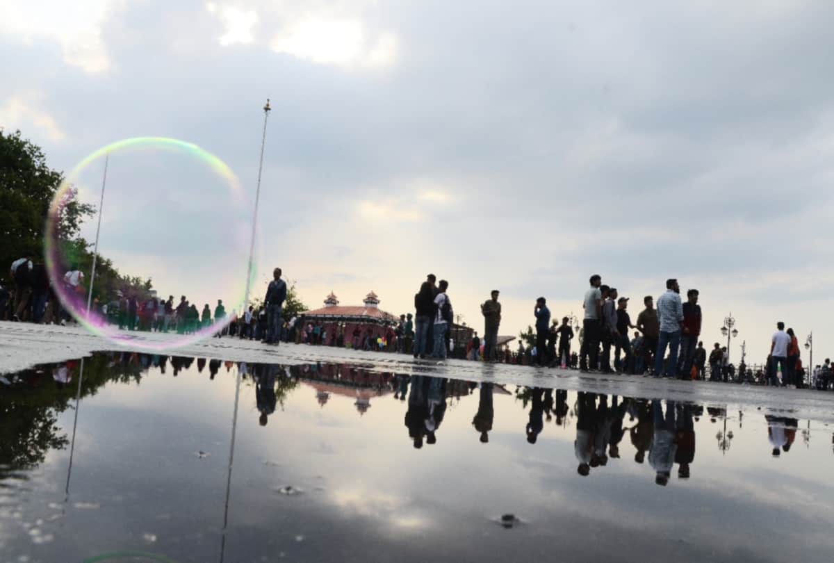 warning of strong winds Today after record heat