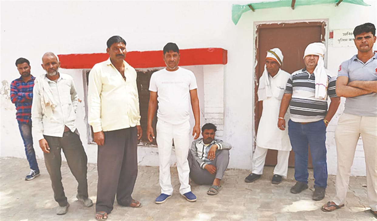 Runaway raid in Dayanagar, clash with villagers