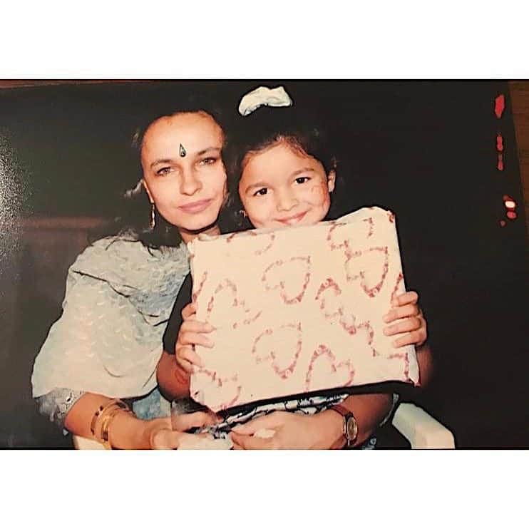 Mother's Day 2019 Alia Bhatt to Katrina Kaif these bollywood Celebrities shared photo with Mothers