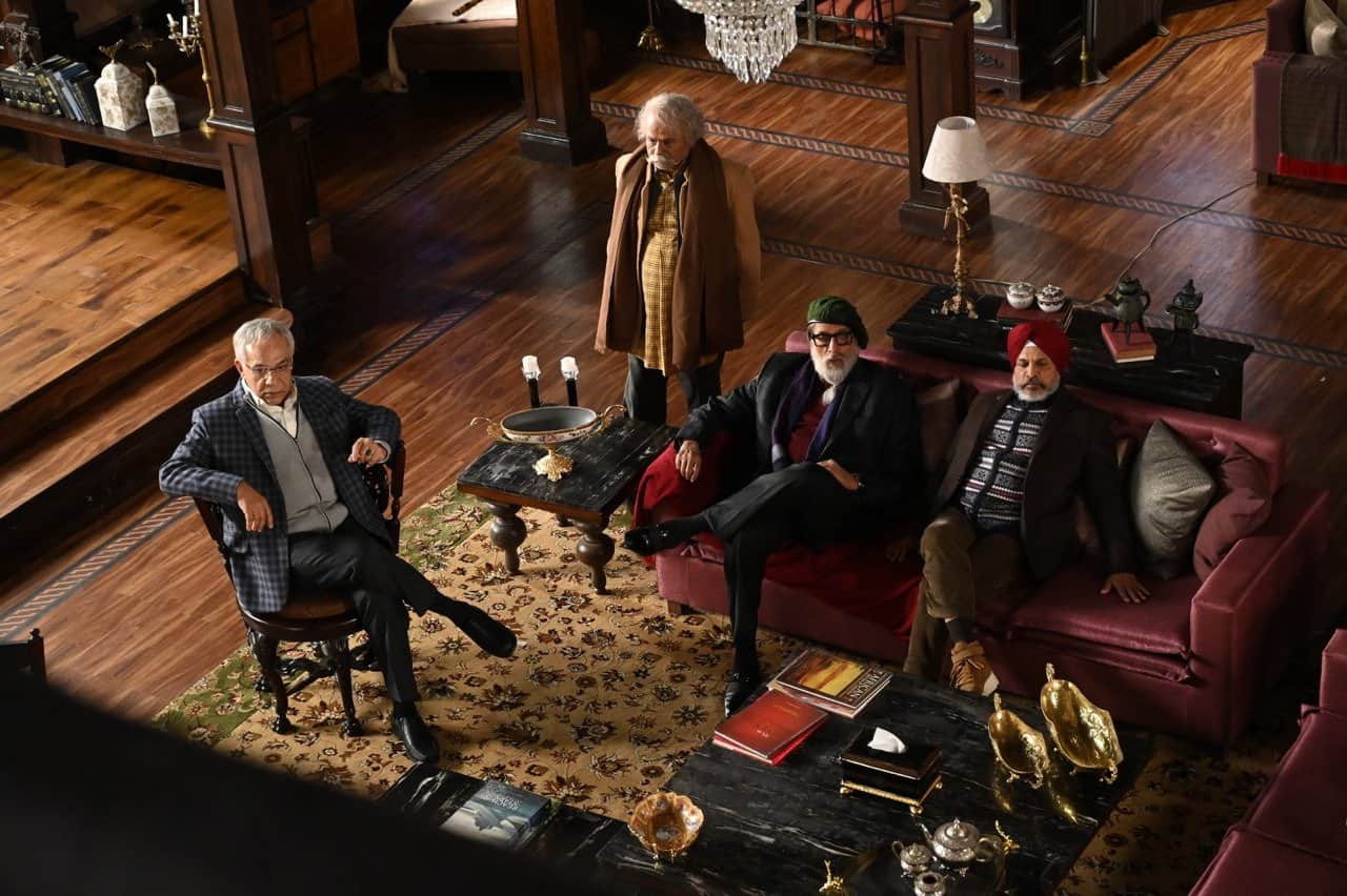 On the occasion of Amitabh wedding anniversary Anil Ambani company gifted huge gift to stars