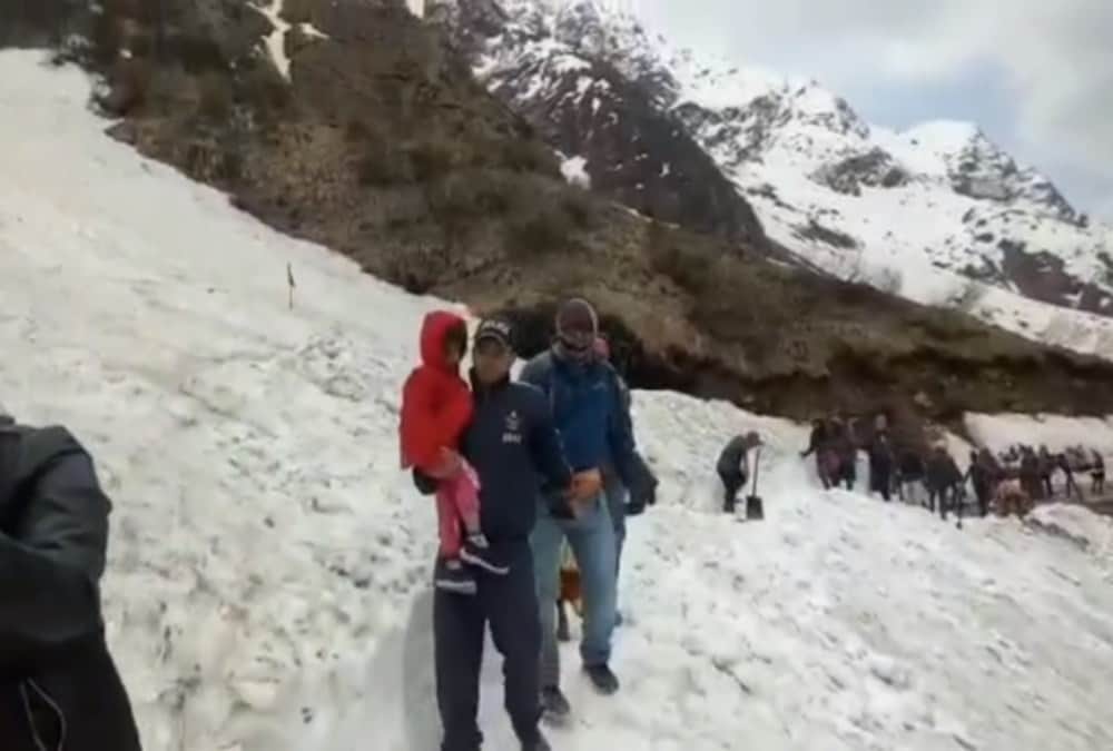 Nine Lakh Pilgrims reached kedarnath dham broke record before yatra season end