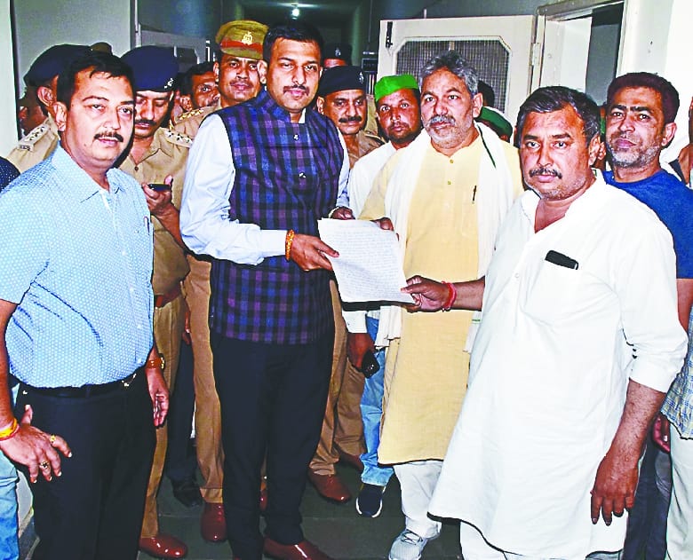 Hapur police felony, encroachment of Bhikiyu