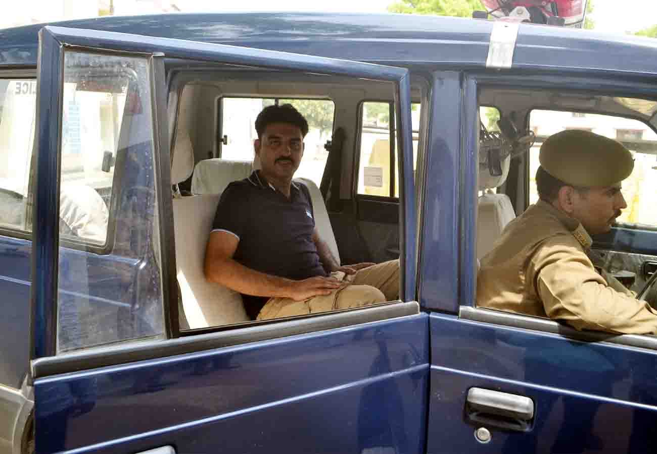 Pakistani citizen waqas married in india and have a daughter will go Pakistan after 14 years