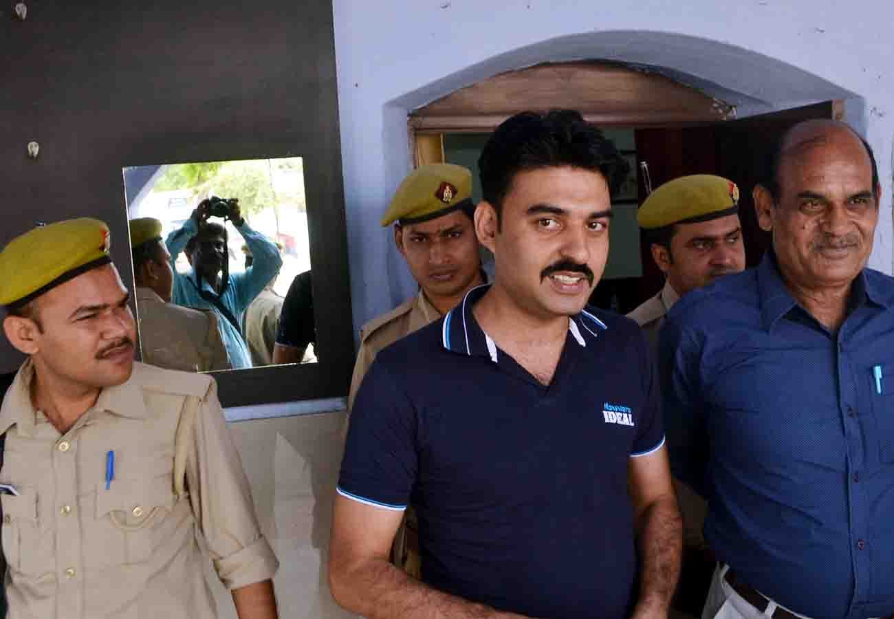 Pakistani citizen waqas married in india and have a daughter will go Pakistan after 14 years