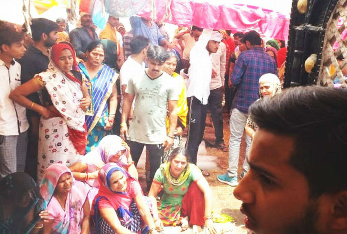 three died in road accident at Baran region of Rajasthan Funeral in mainpuri