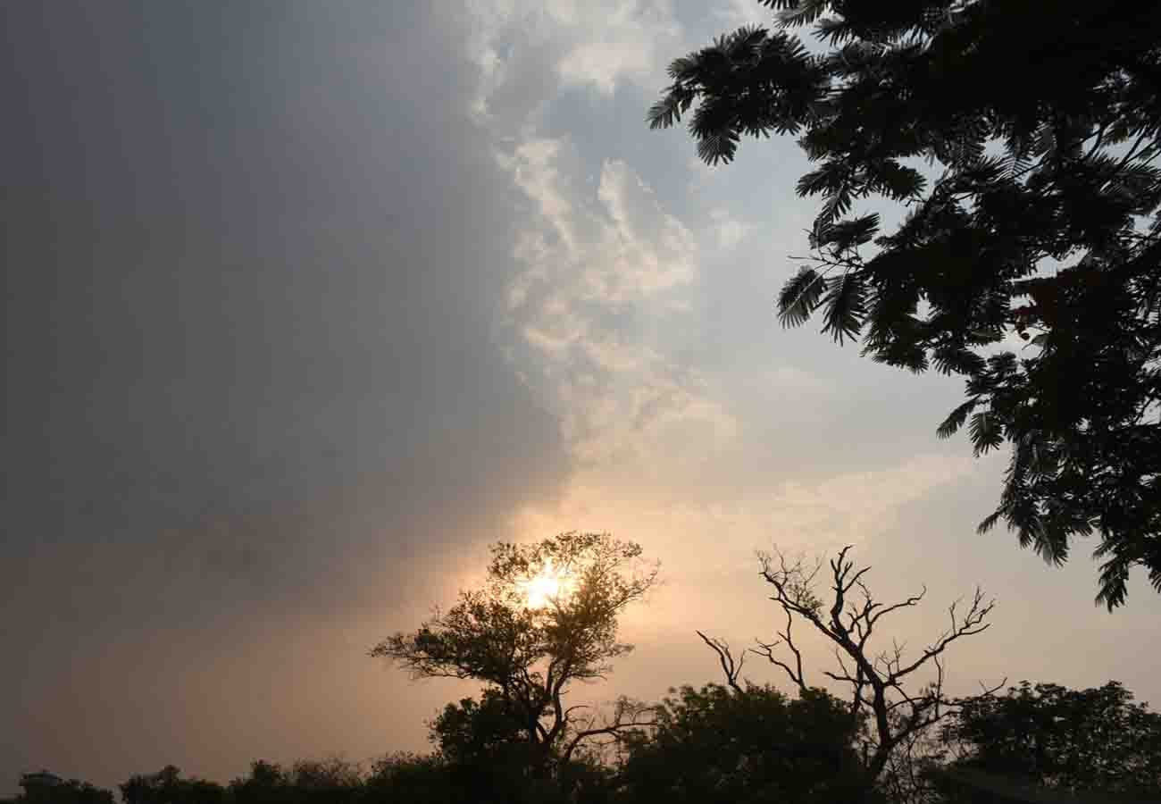 3 people died in up due to lighting before rain