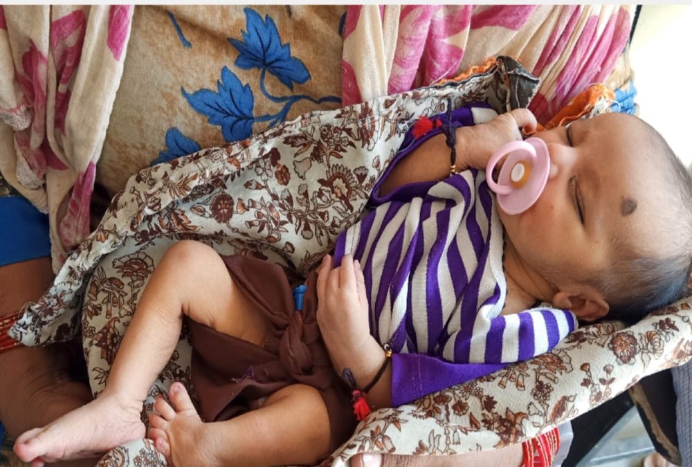 Parents left newborn baby girl in piran kaliyar Dargah on mother day